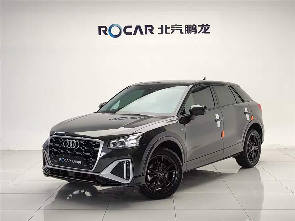 Audi Q2L