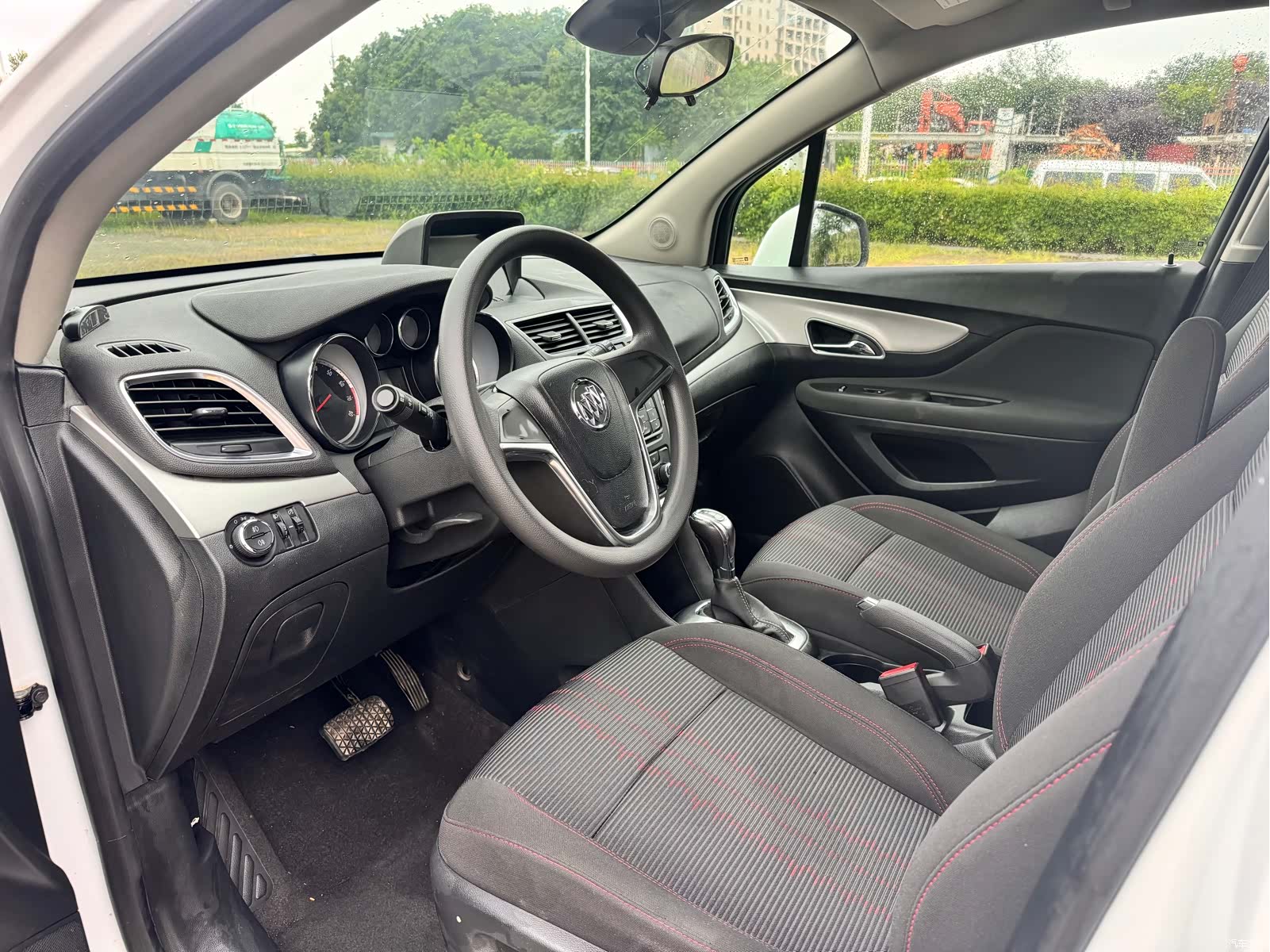 Buick Encore, 2016 9