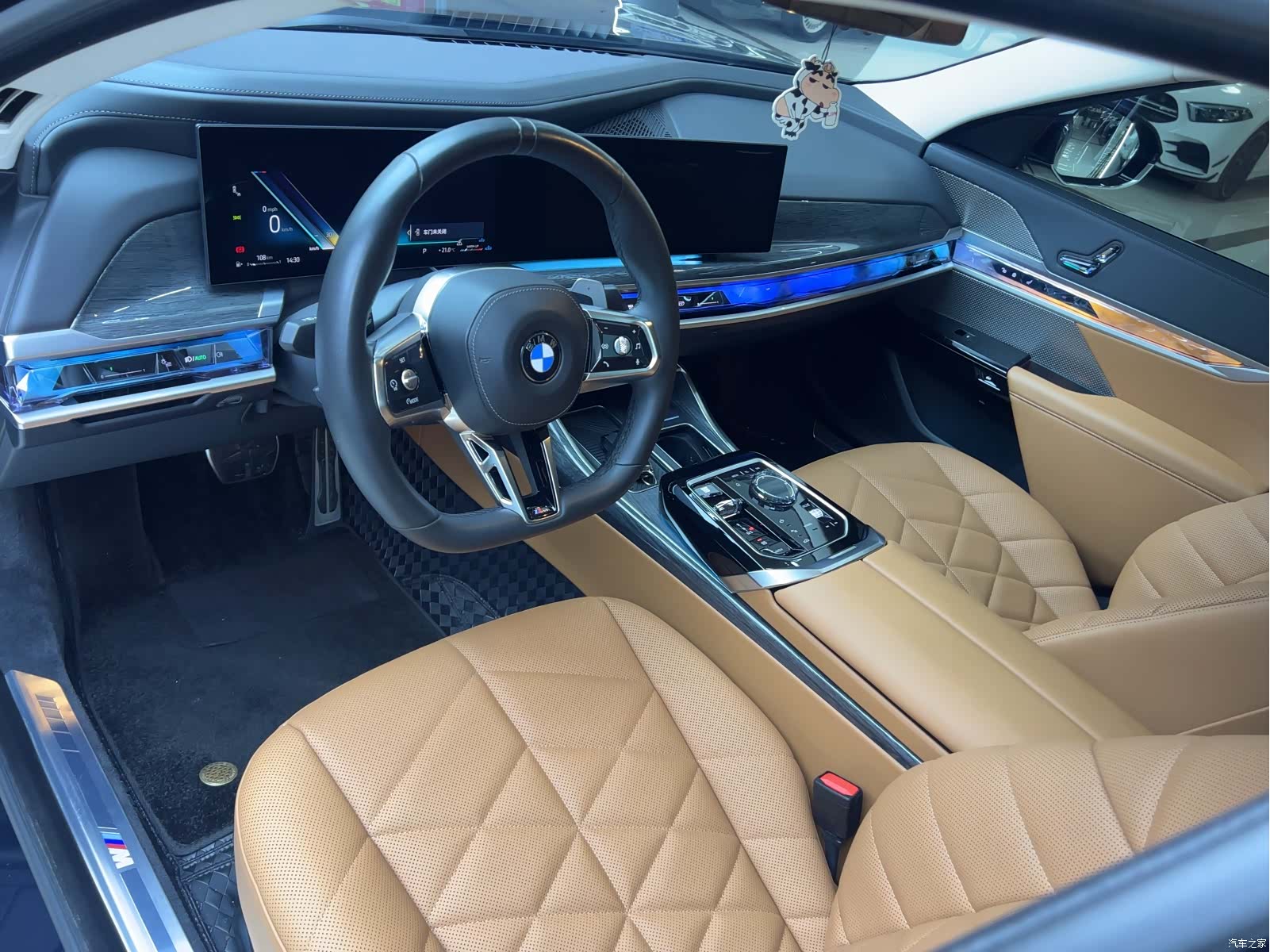 BMW 7 Series, 2024 11