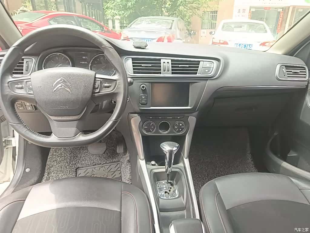 Citroen C3-XR, 2015 13