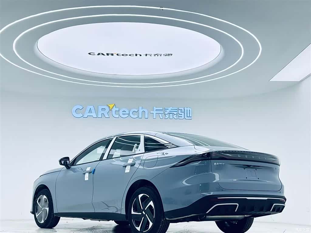 Geely Galaxy L6, 2025 7