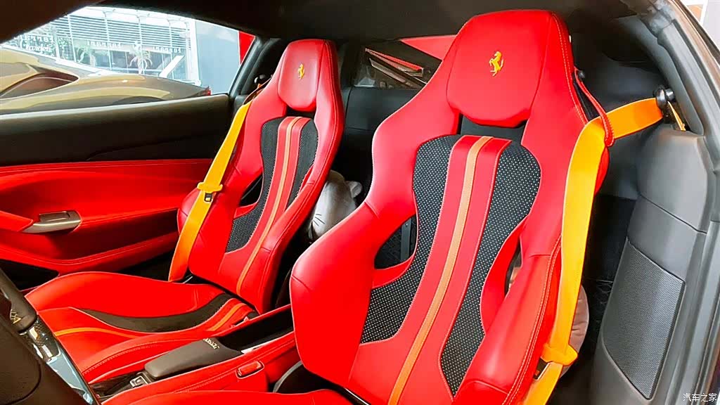Ferrari F8, 2020 11
