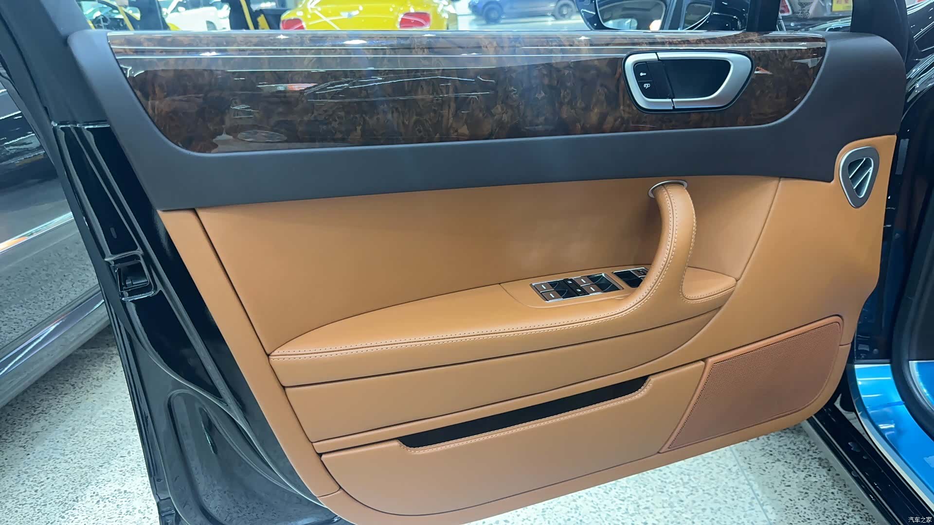 Bentley Flying Spur, 2012 13