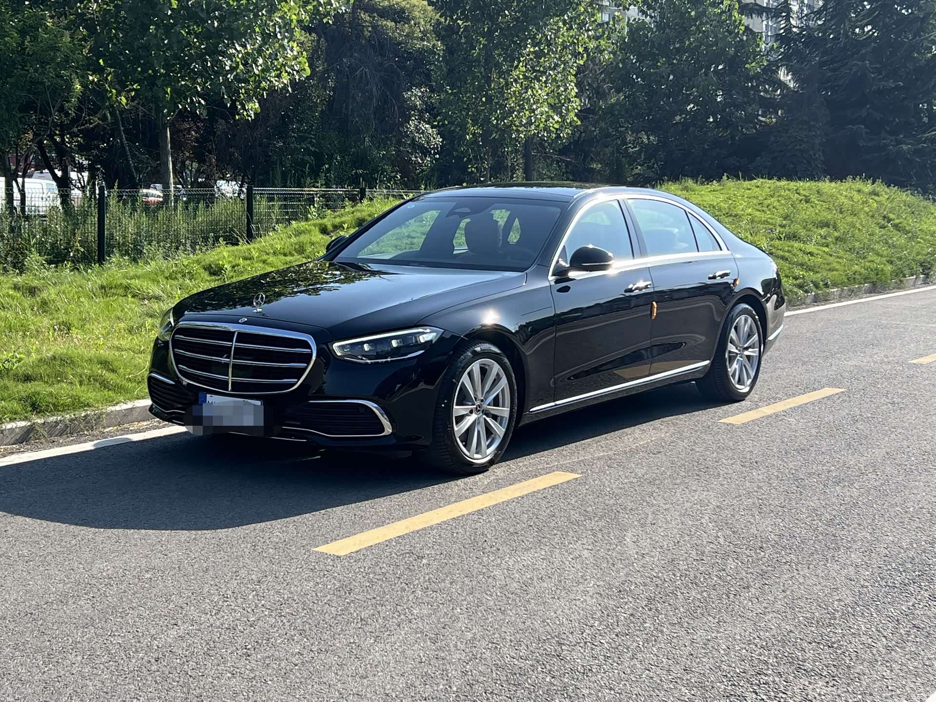 Mercedes-Benz S-Class, 2023 1