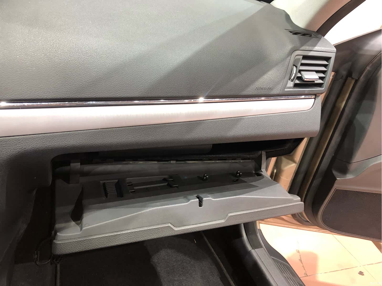 Mercedes-Benz E-Class, 2011 18