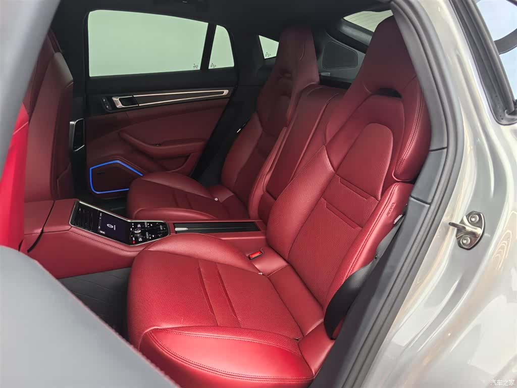 Porsche Panamera, 2023 22