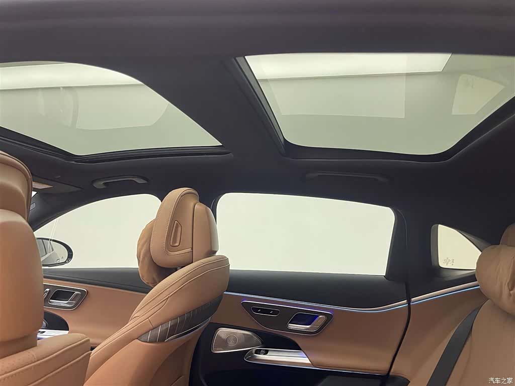 Mercedes-Benz E-Class, 2024 14