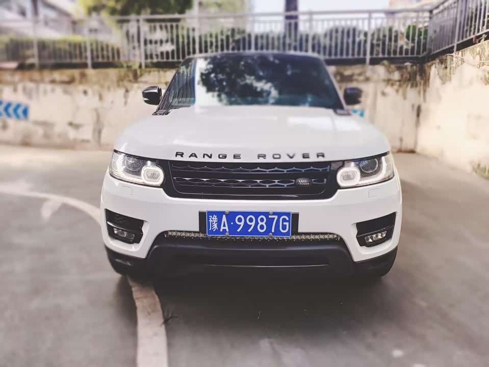 Land Rover Range Rover Sport Land Rover Range Rover Sport