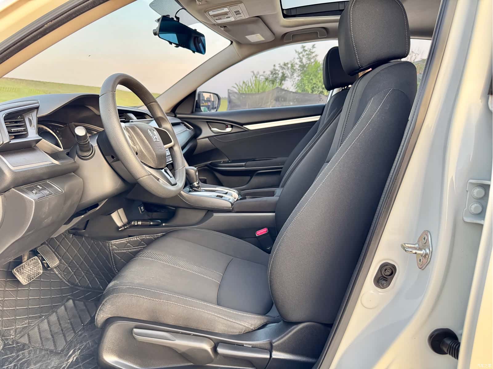 Honda Civic, 2017 11