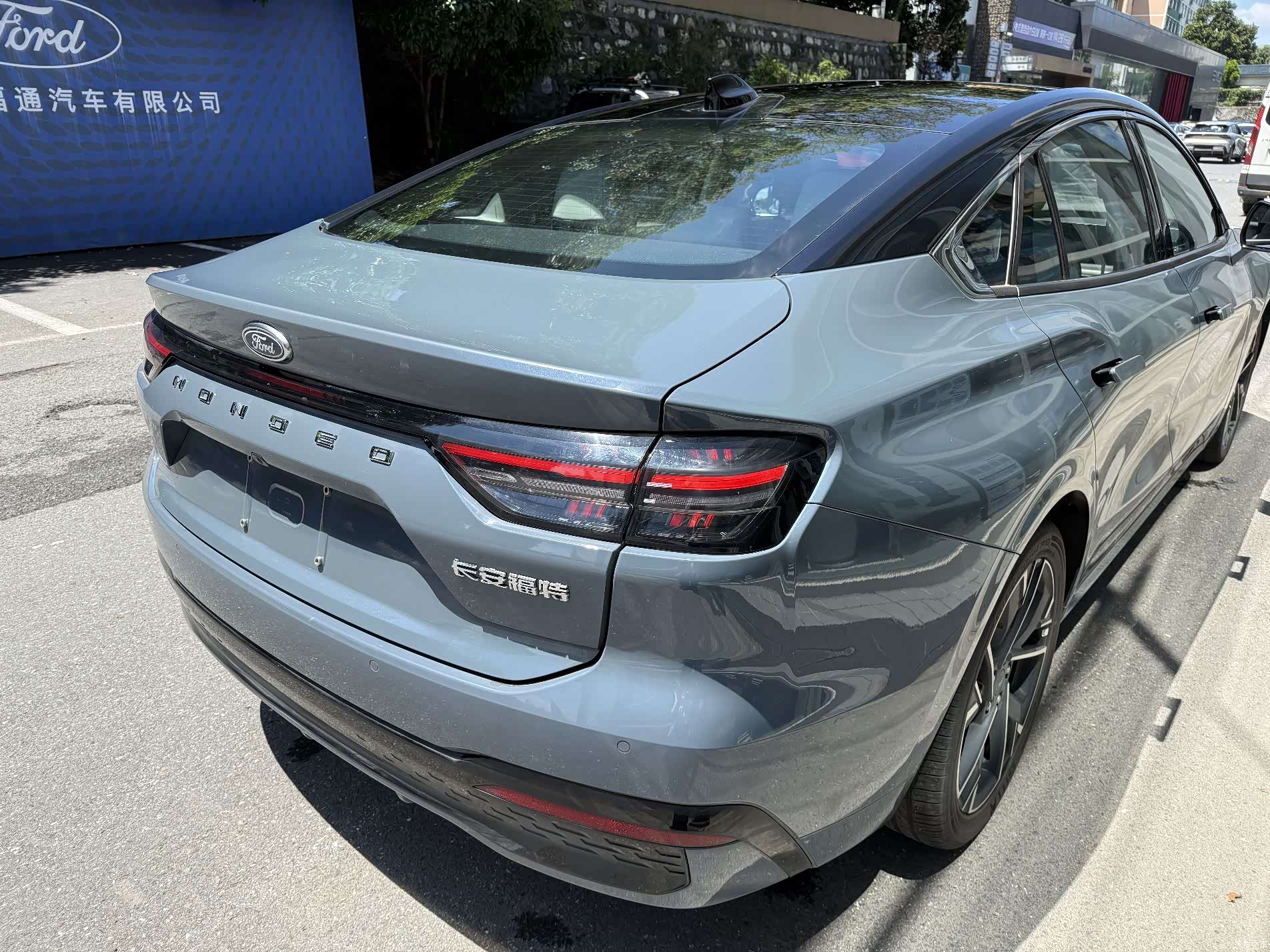Ford Mondeo, 2026 7