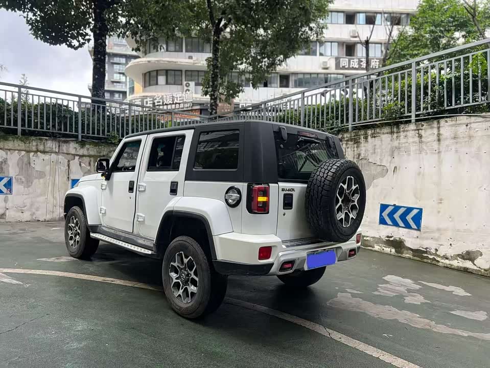 Beijing BJ40