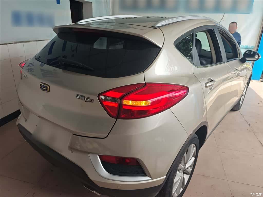 Geely Emgrand, 2017 7