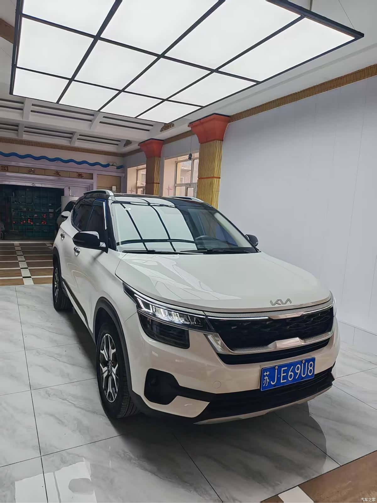 Kia KX3, 2021 4