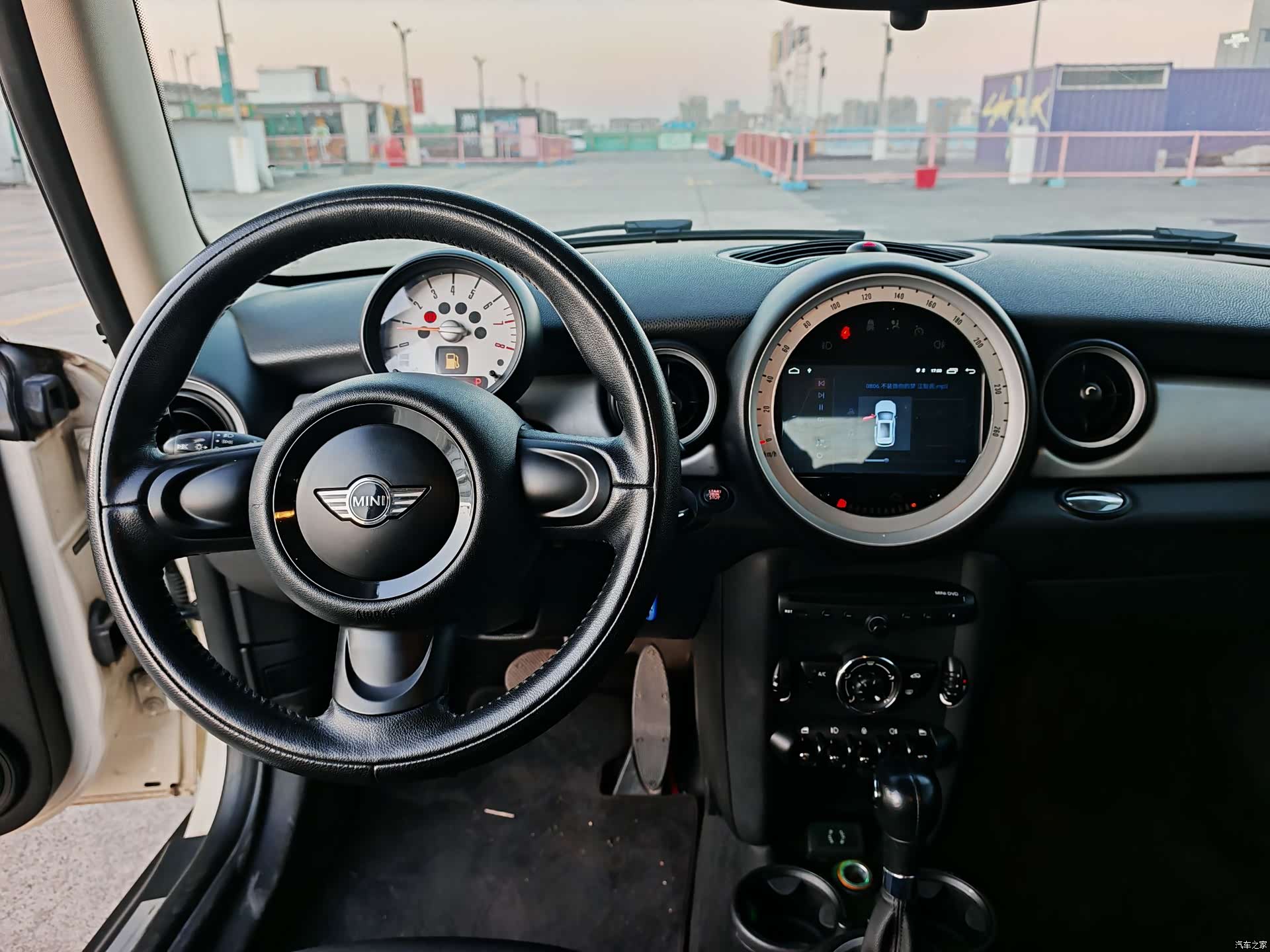 Mini ONE, 2014 12