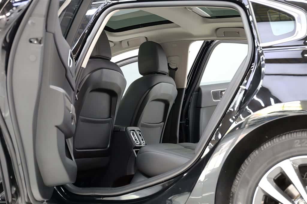 Citroen C6, 2022 6