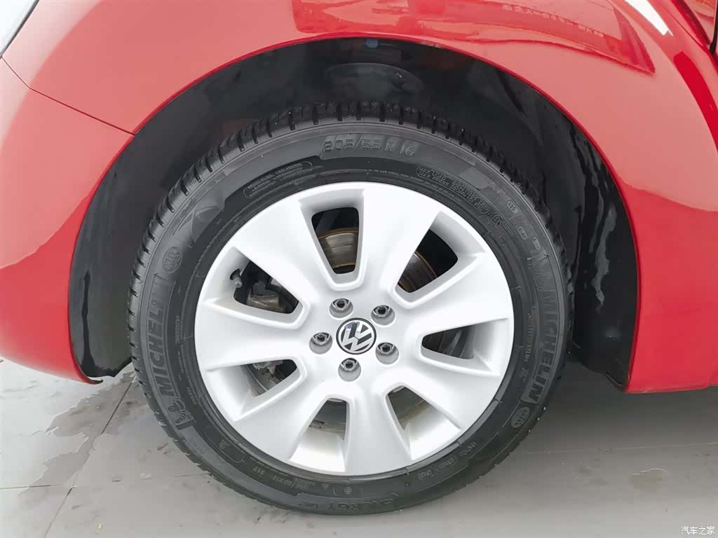 Volkswagen 1.6, 2011 17