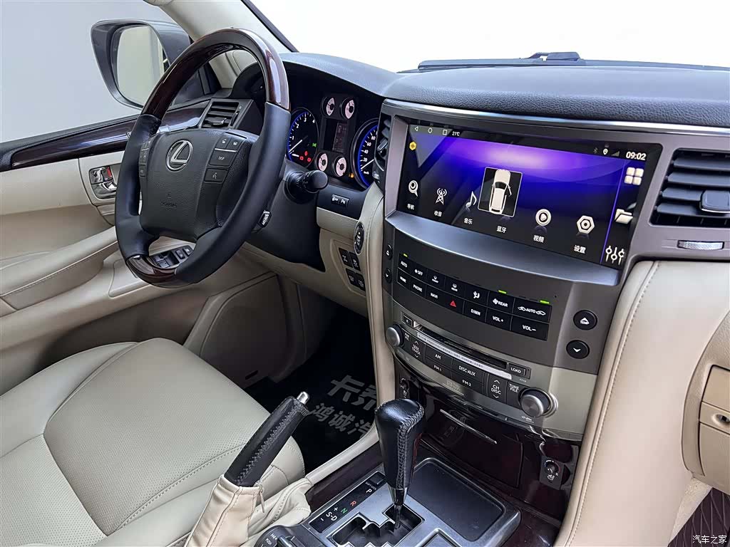 Lexus LX, 2008 14
