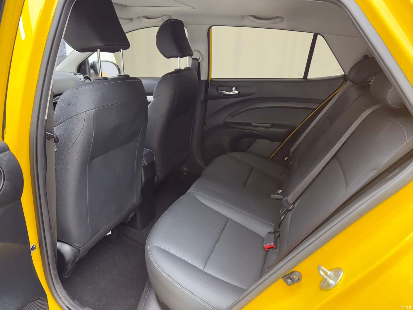 Kia KX1, 2022 11