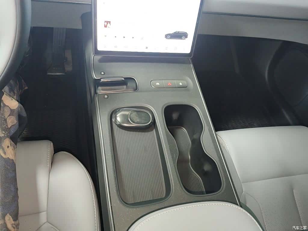 NIO ET5, 2025 10