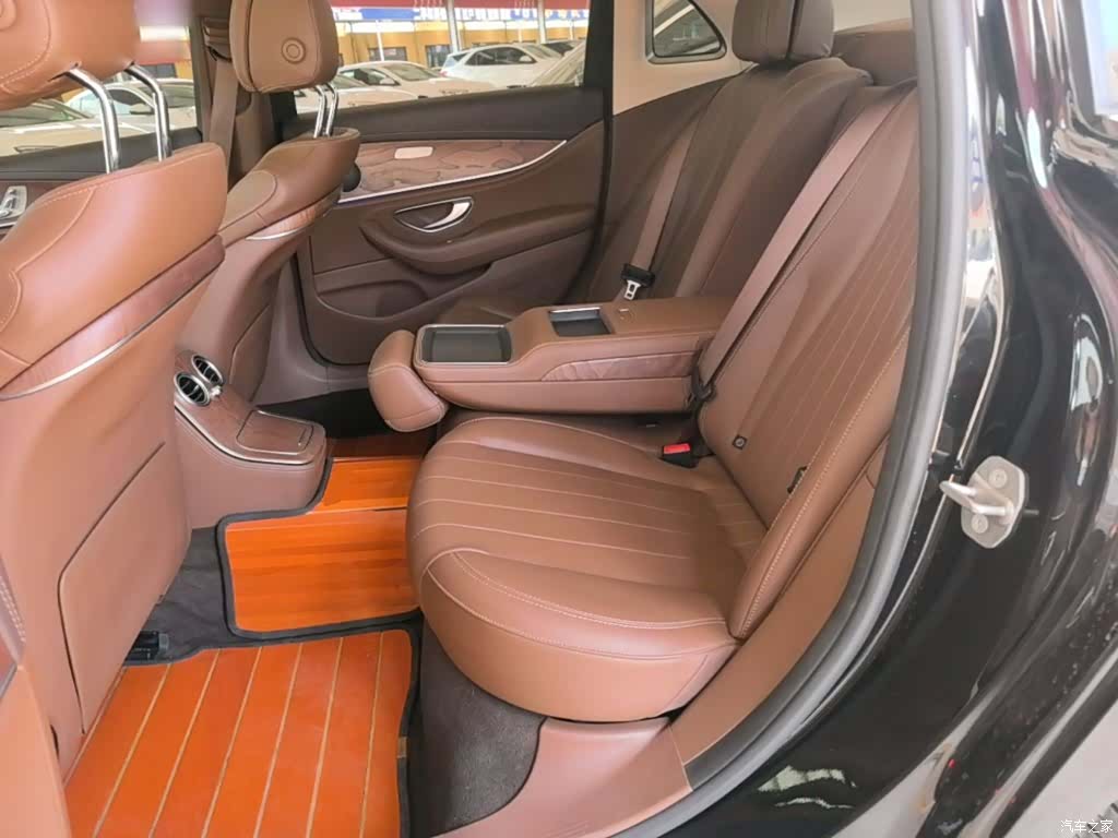 Mercedes-Benz E-Class, 2021 17