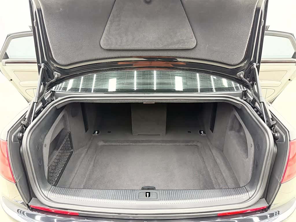 Audi A8L, 2008 8