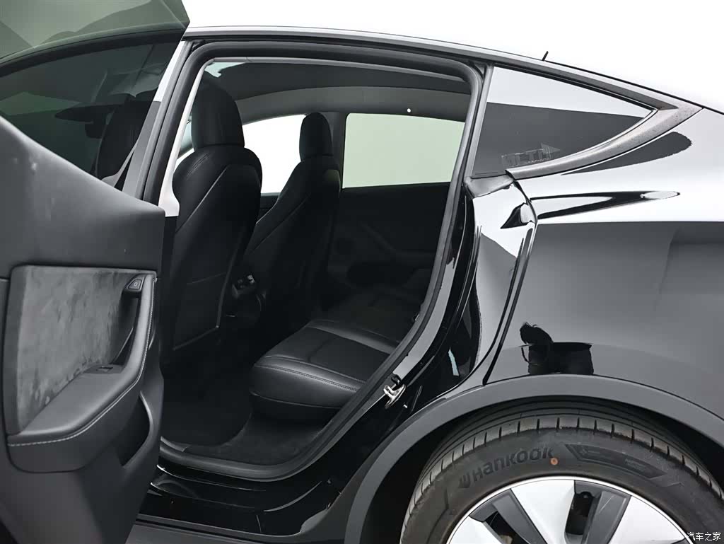 Tesla Model Y, 2021 14