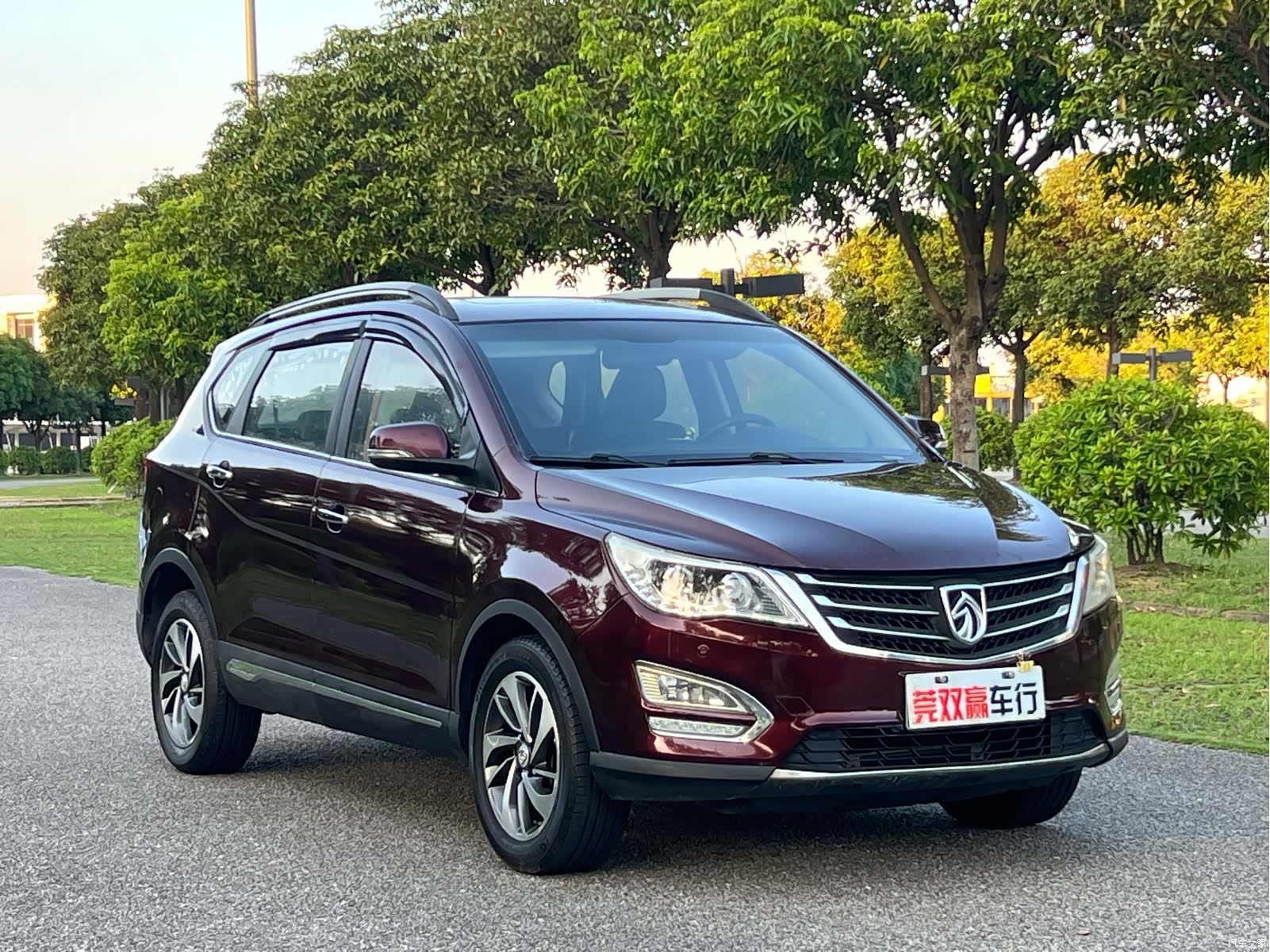 Wuling 560, 2016 3