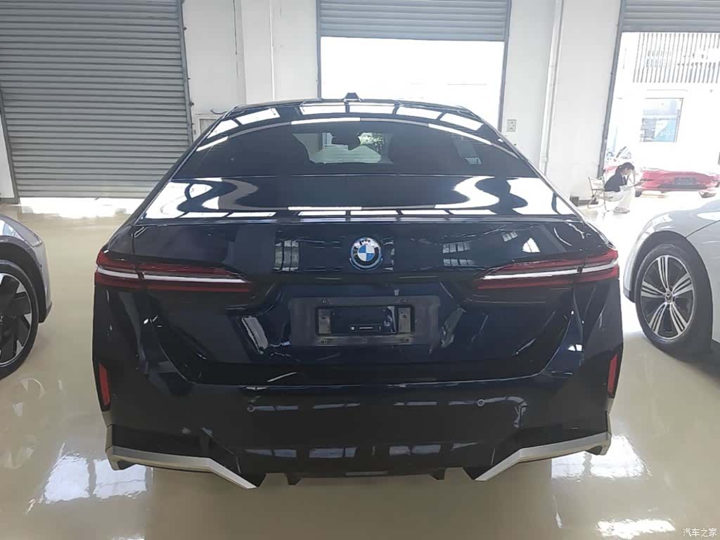 BMW i5, 2025 6