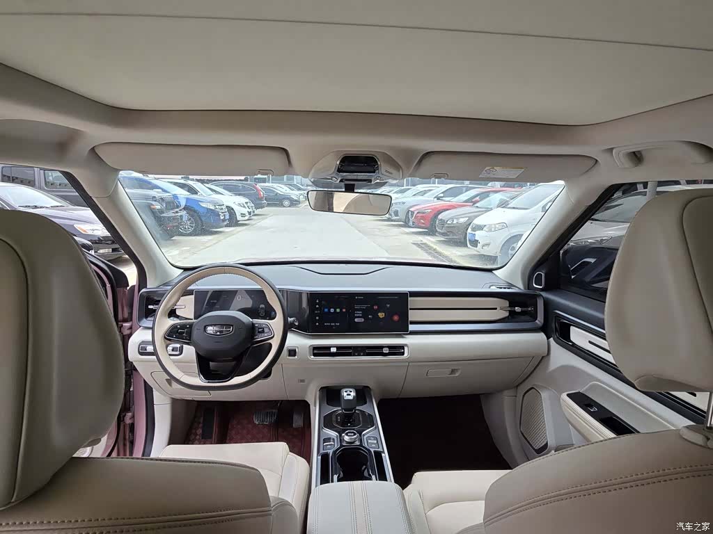 Geely Icon, 2023 13