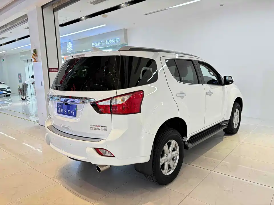 Isuzu mu-X Shepherd Ranger