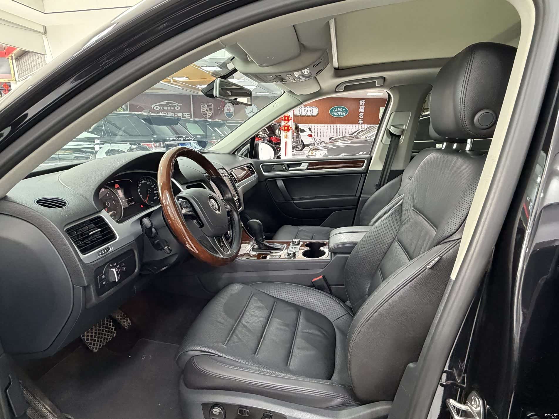 Volkswagen Touareg, 2015 23