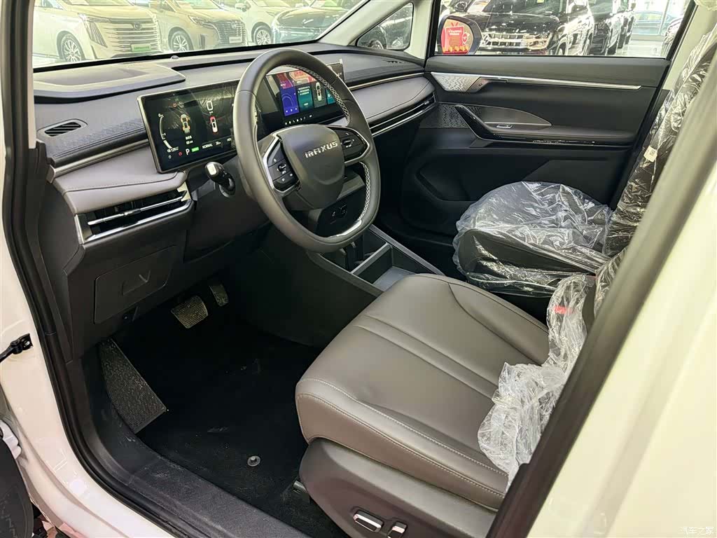 Maxus 7, 2025 27