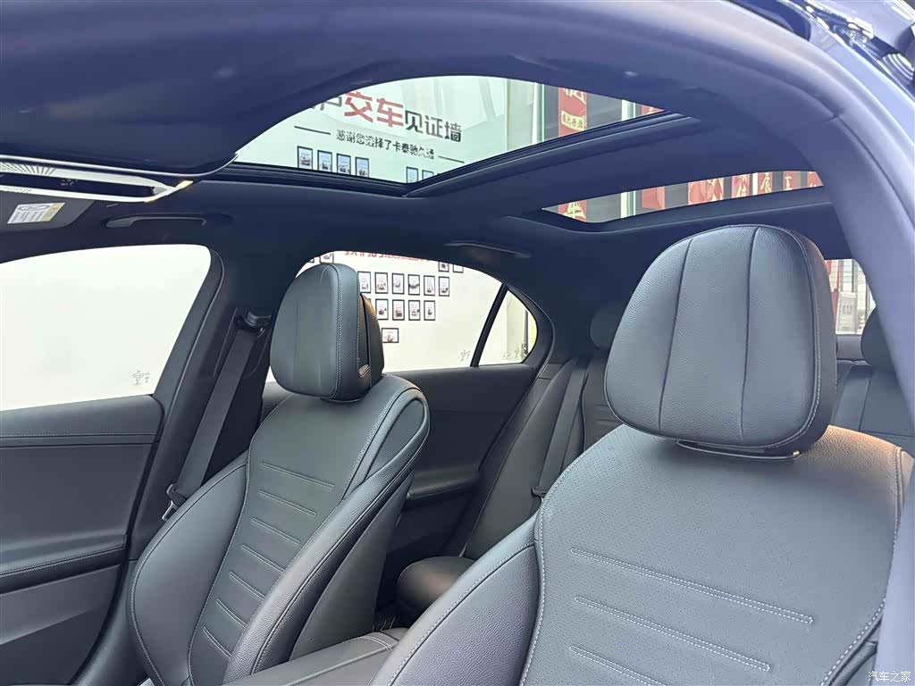 Mercedes-Benz C-Class, 2023 25