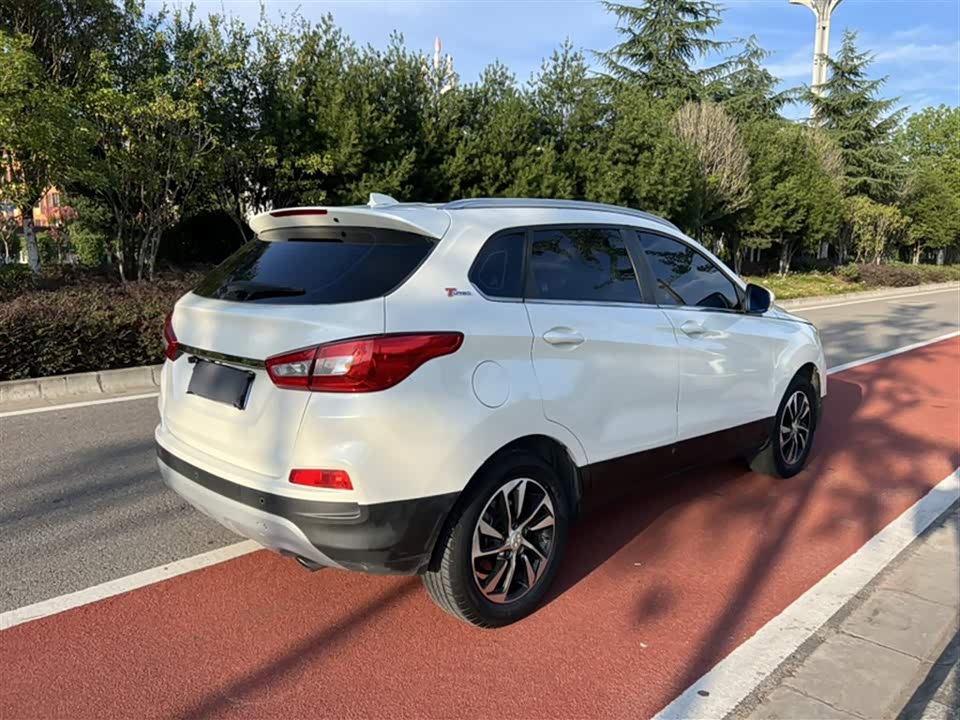 BAIC Shenbao X55