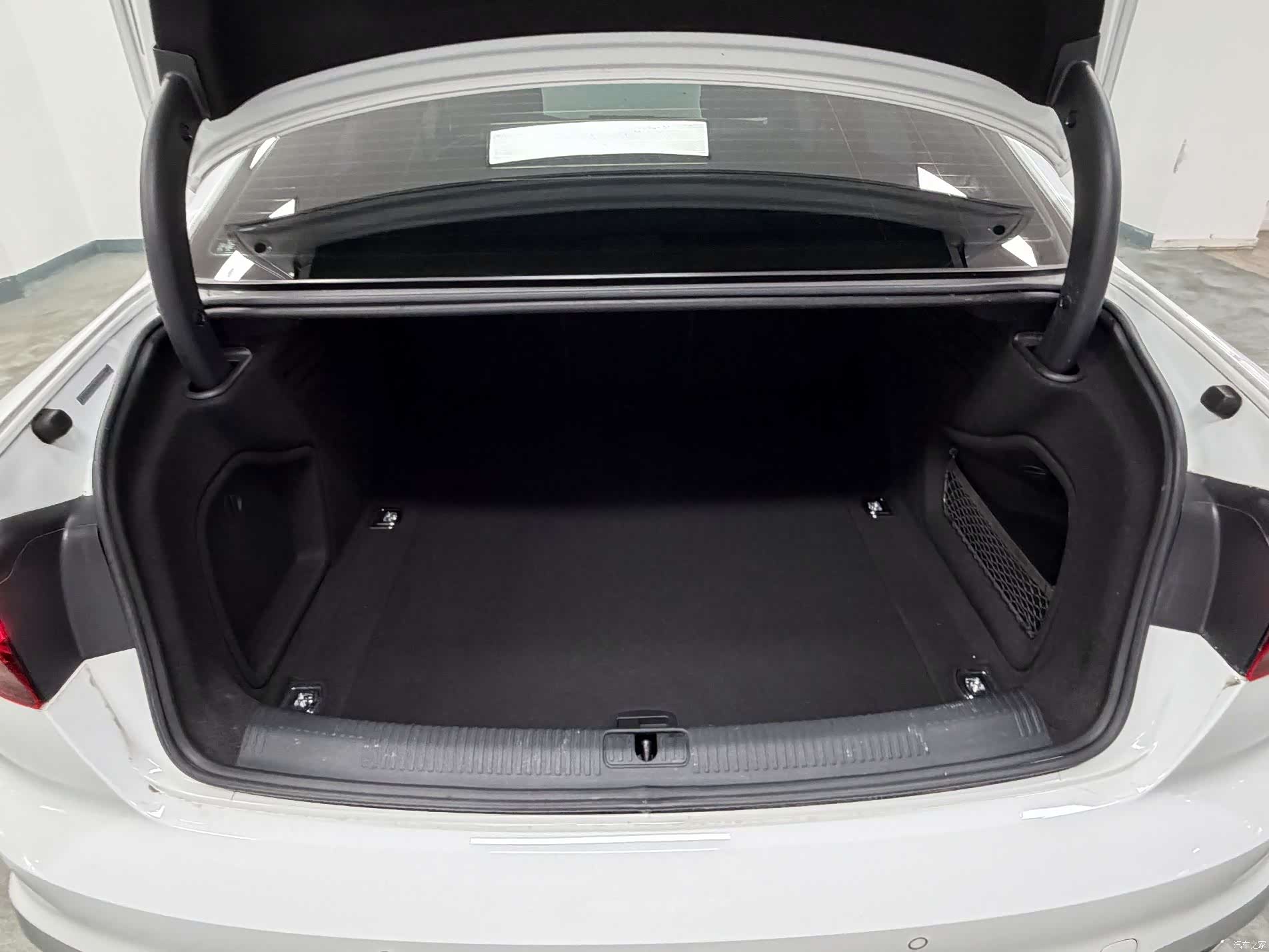 Audi A4L, 2021 14