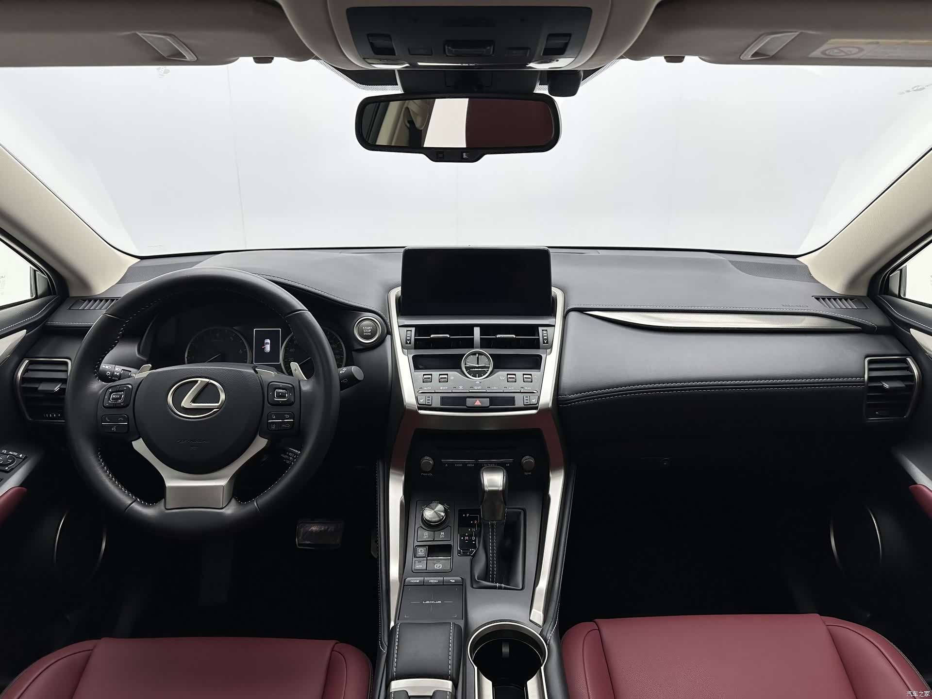 Lexus NX, 2020 7