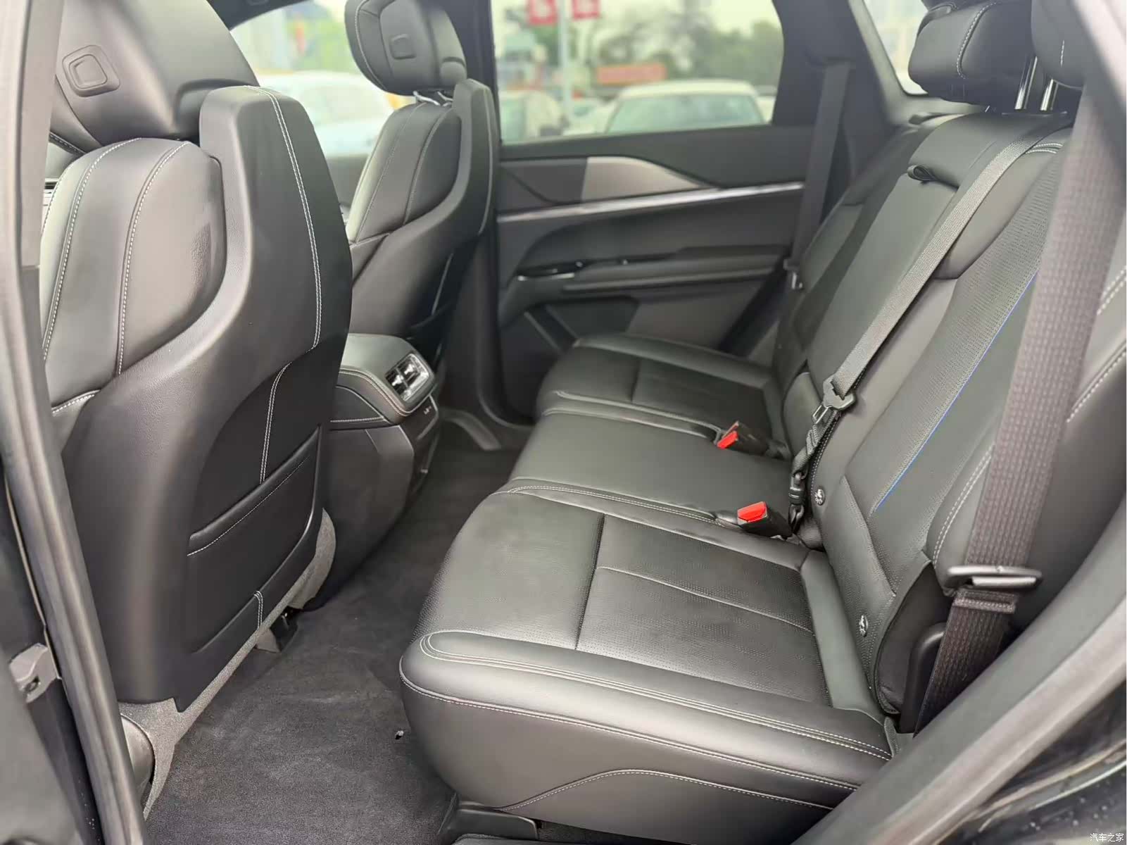 Cadillac XT5, 2025 6