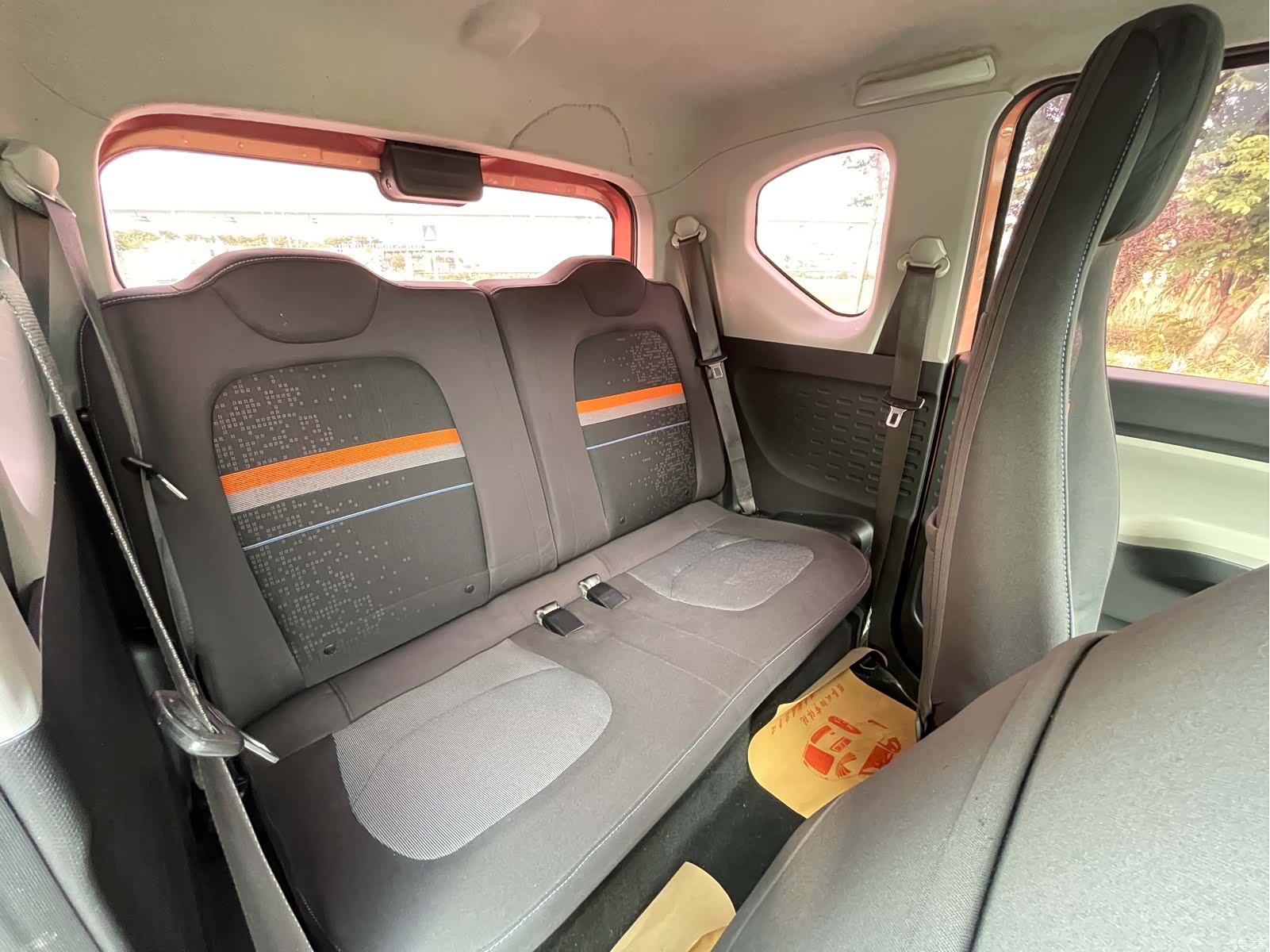 Wuling MINIEV, 2020 11