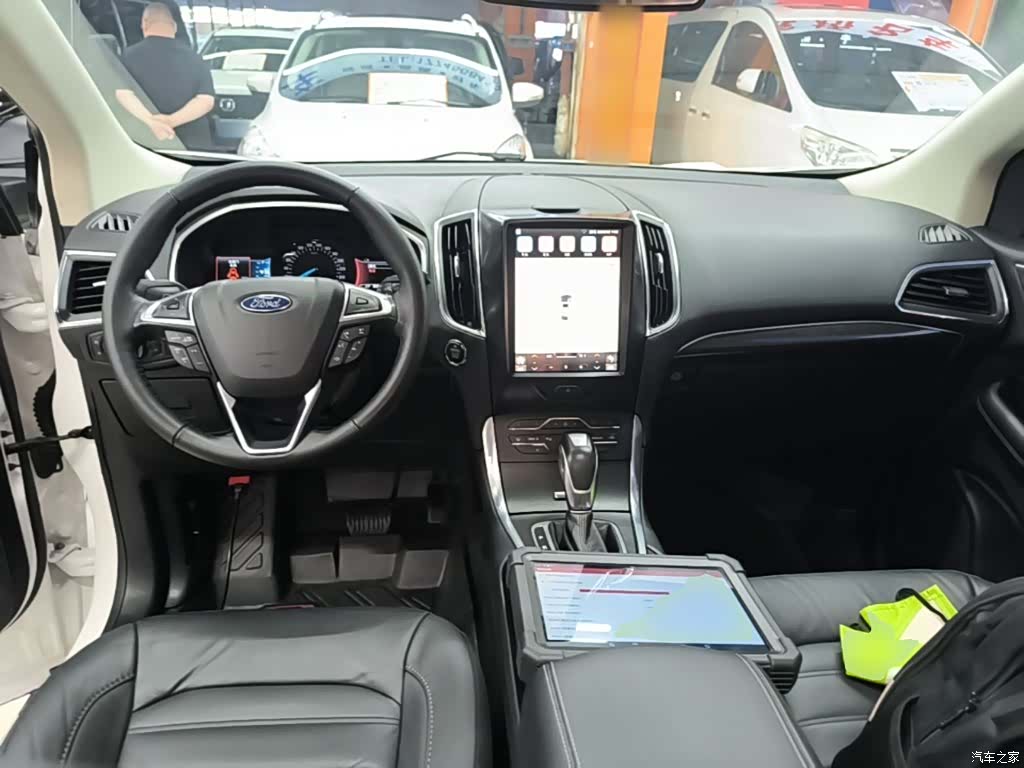 Ford Edge, 2019 10
