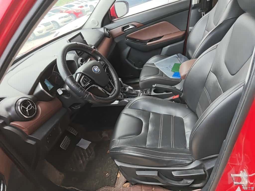 BAIC Q35, 2017 15