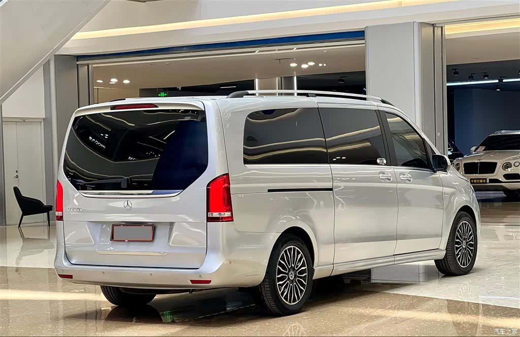 Mercedes-Benz V-Class, 2020 8