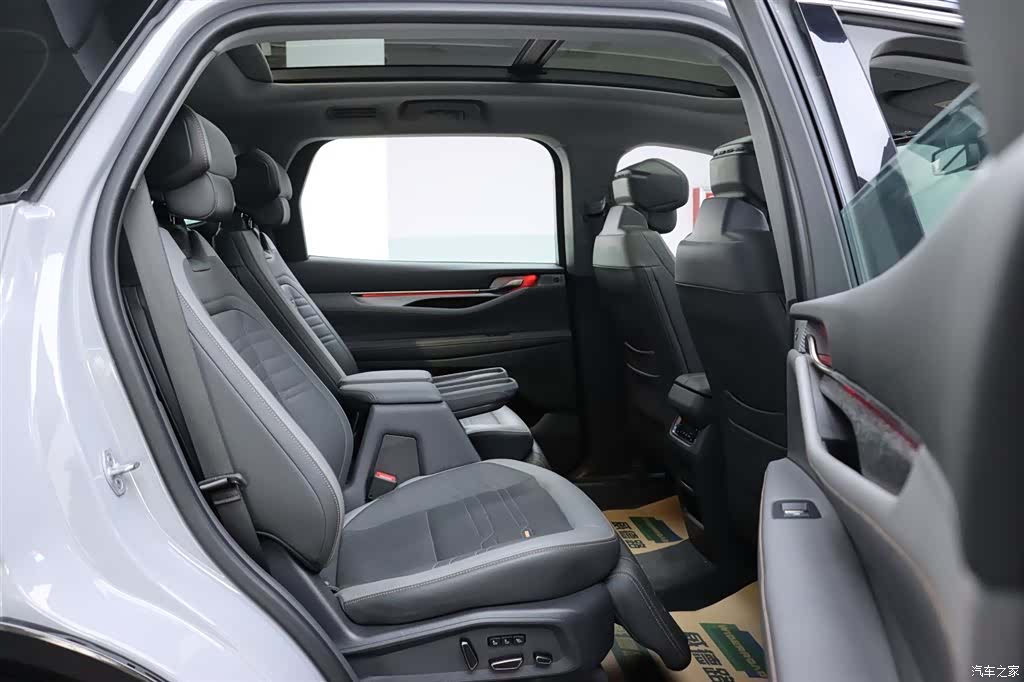 Ford Edge L, 2023 15