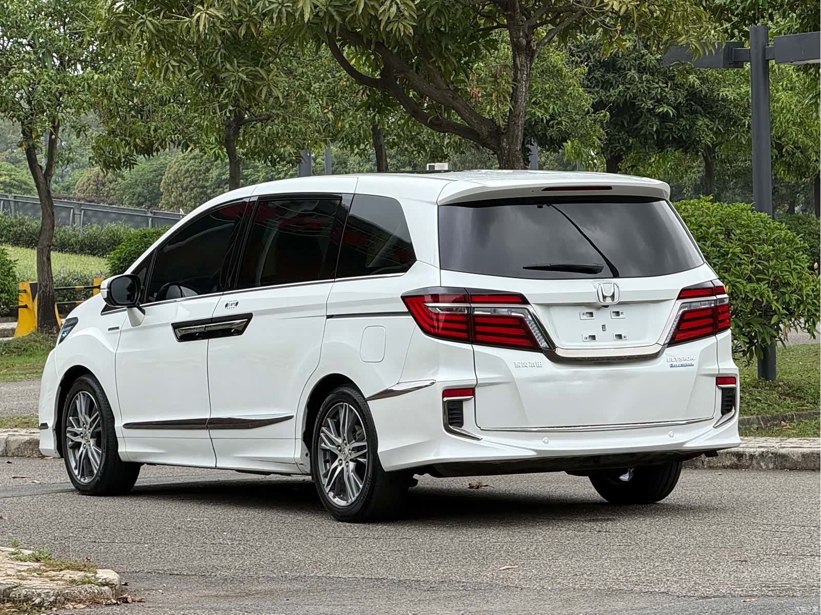 Honda Elysion, 2021 4