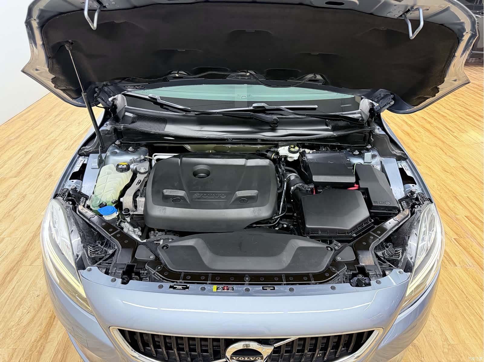 Volvo V40, 2018 15