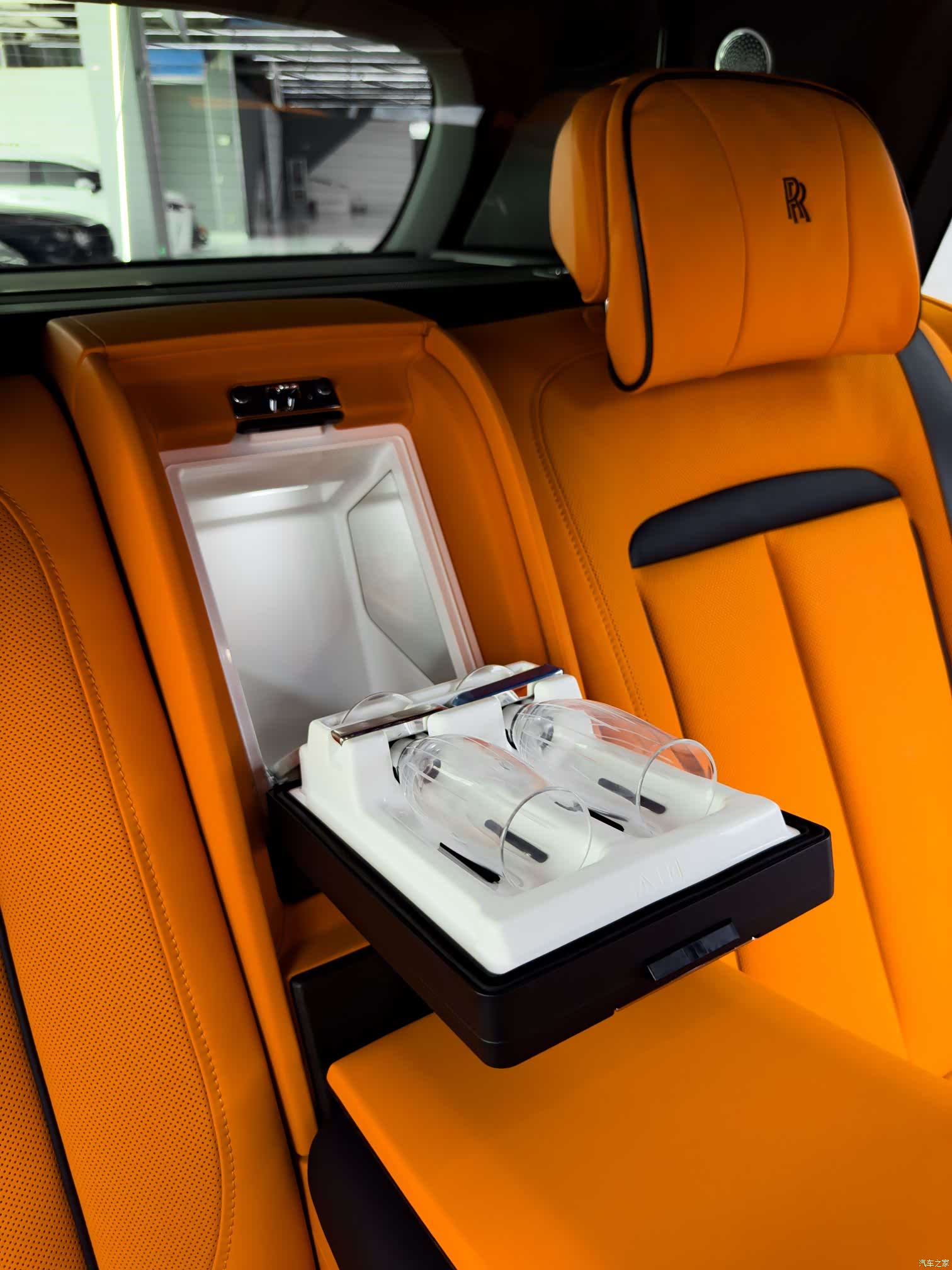 Rolls-Royce Cullinan, 2023 32