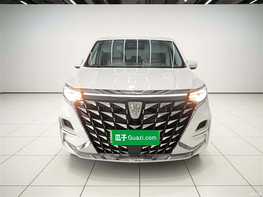 Roewe iMAX8, 2025 3