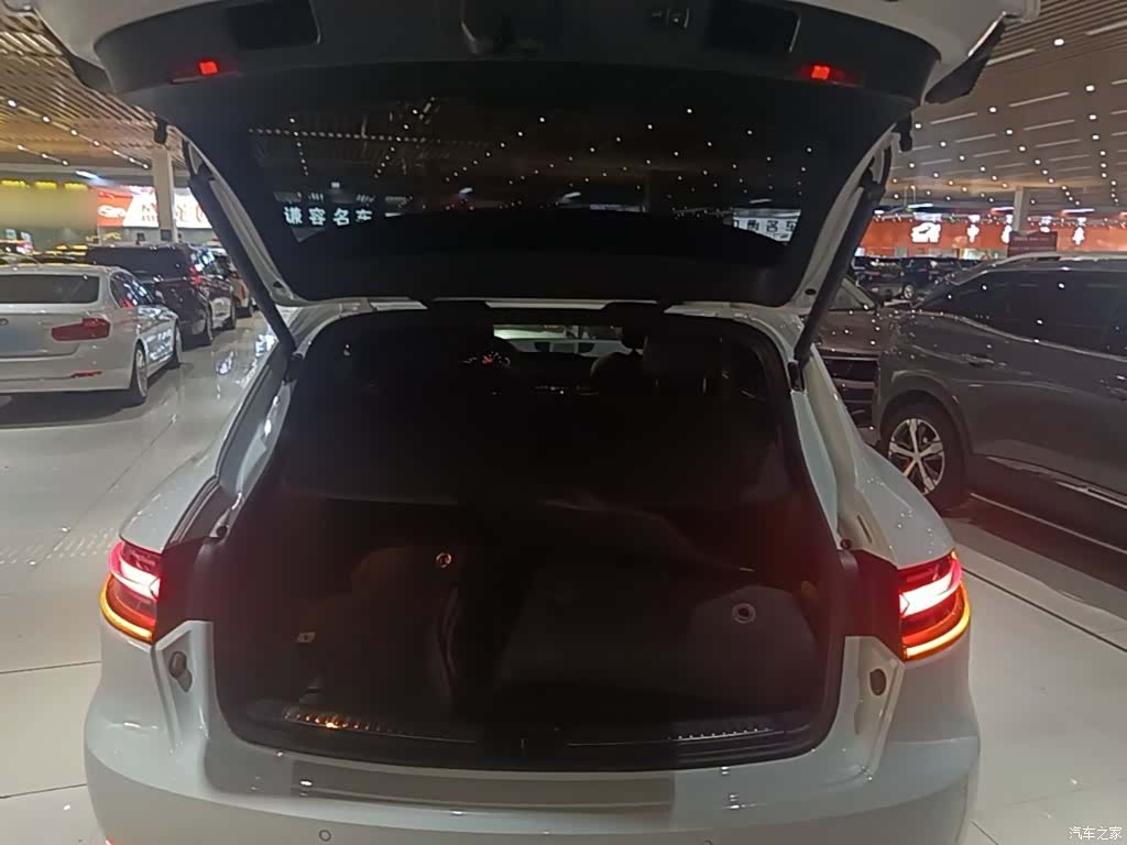 Porsche Macan, 2019 19