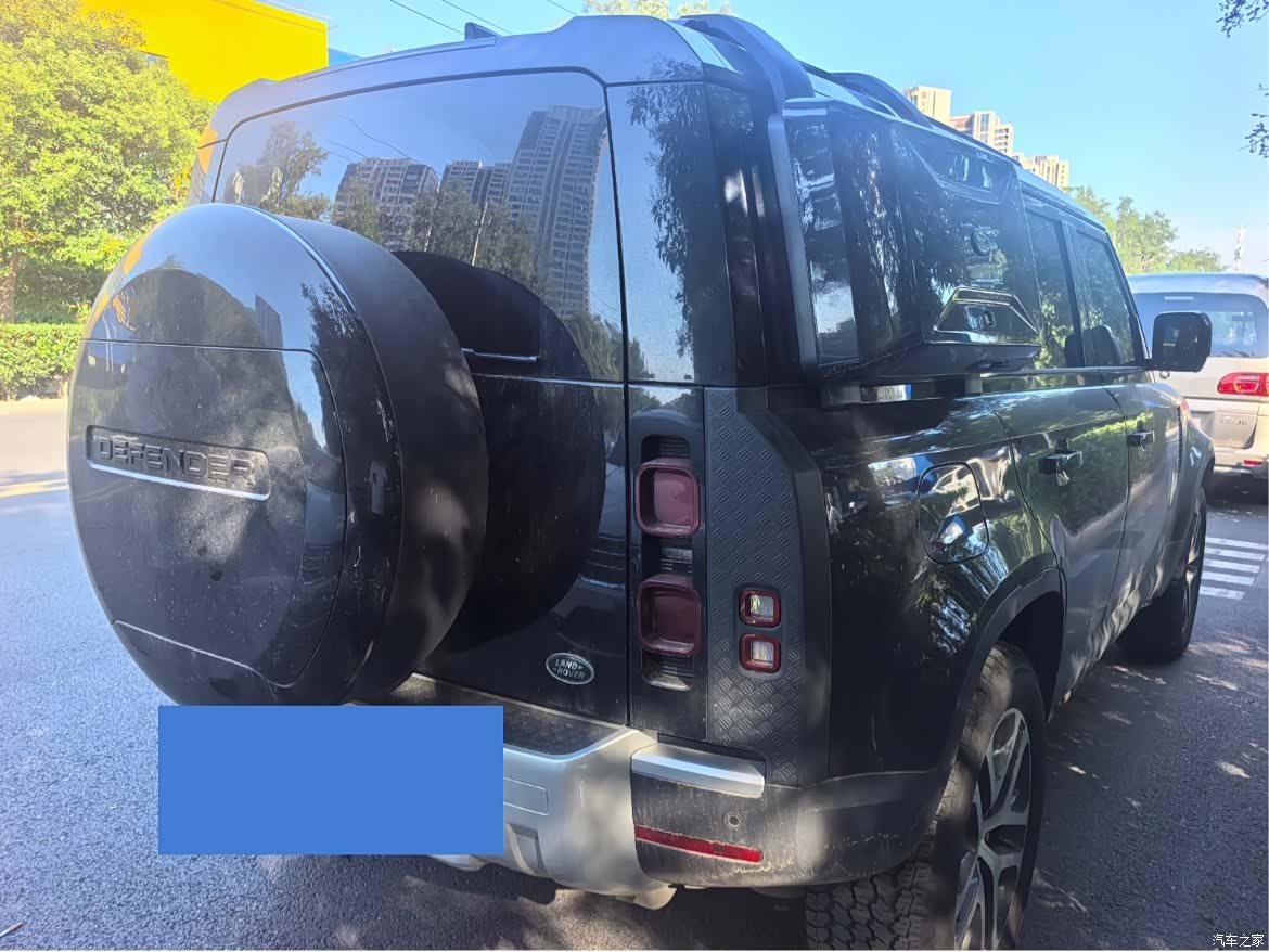 Land Rover Defender, 2025 2