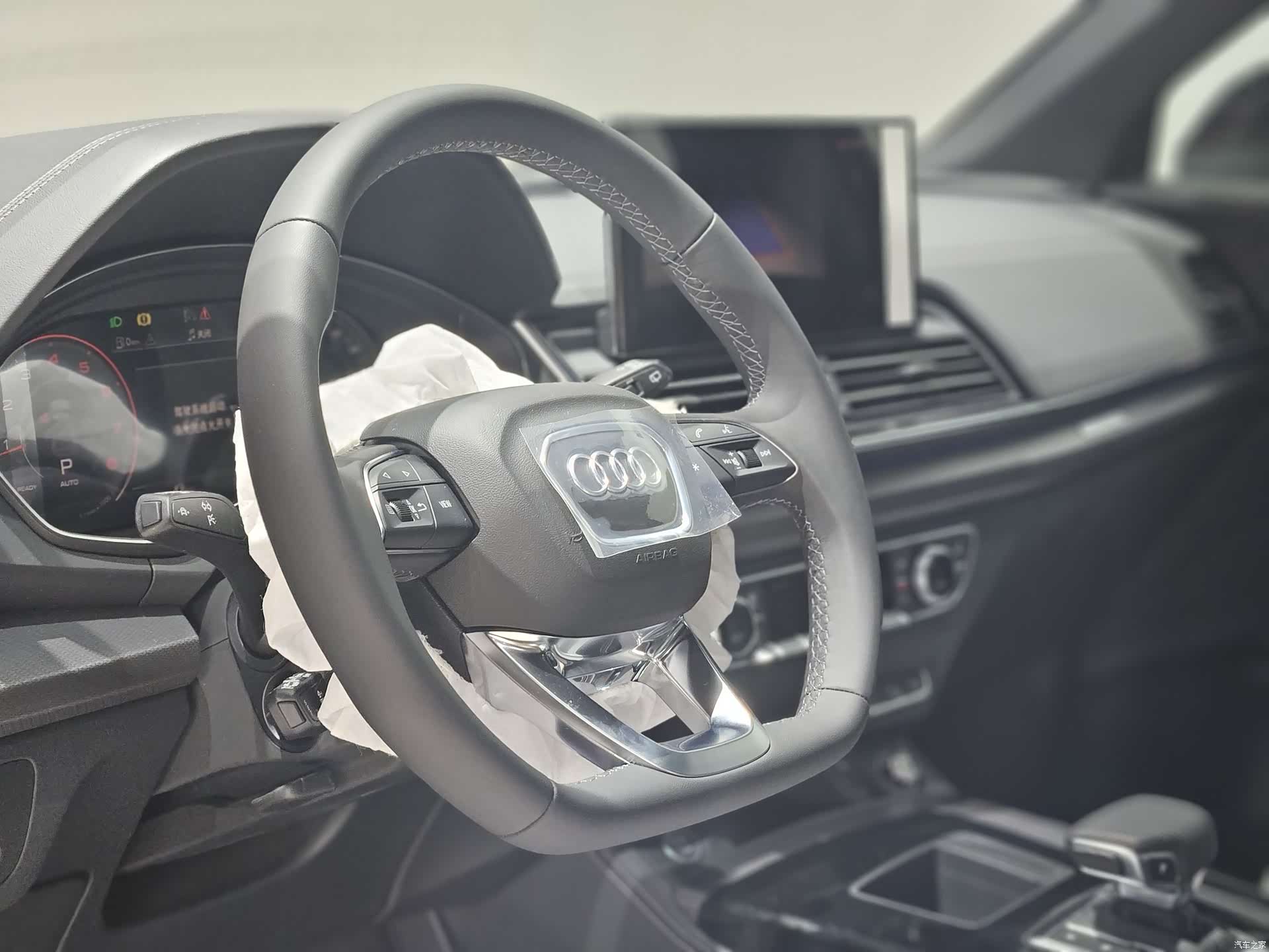 Audi Q5L, 2024 11