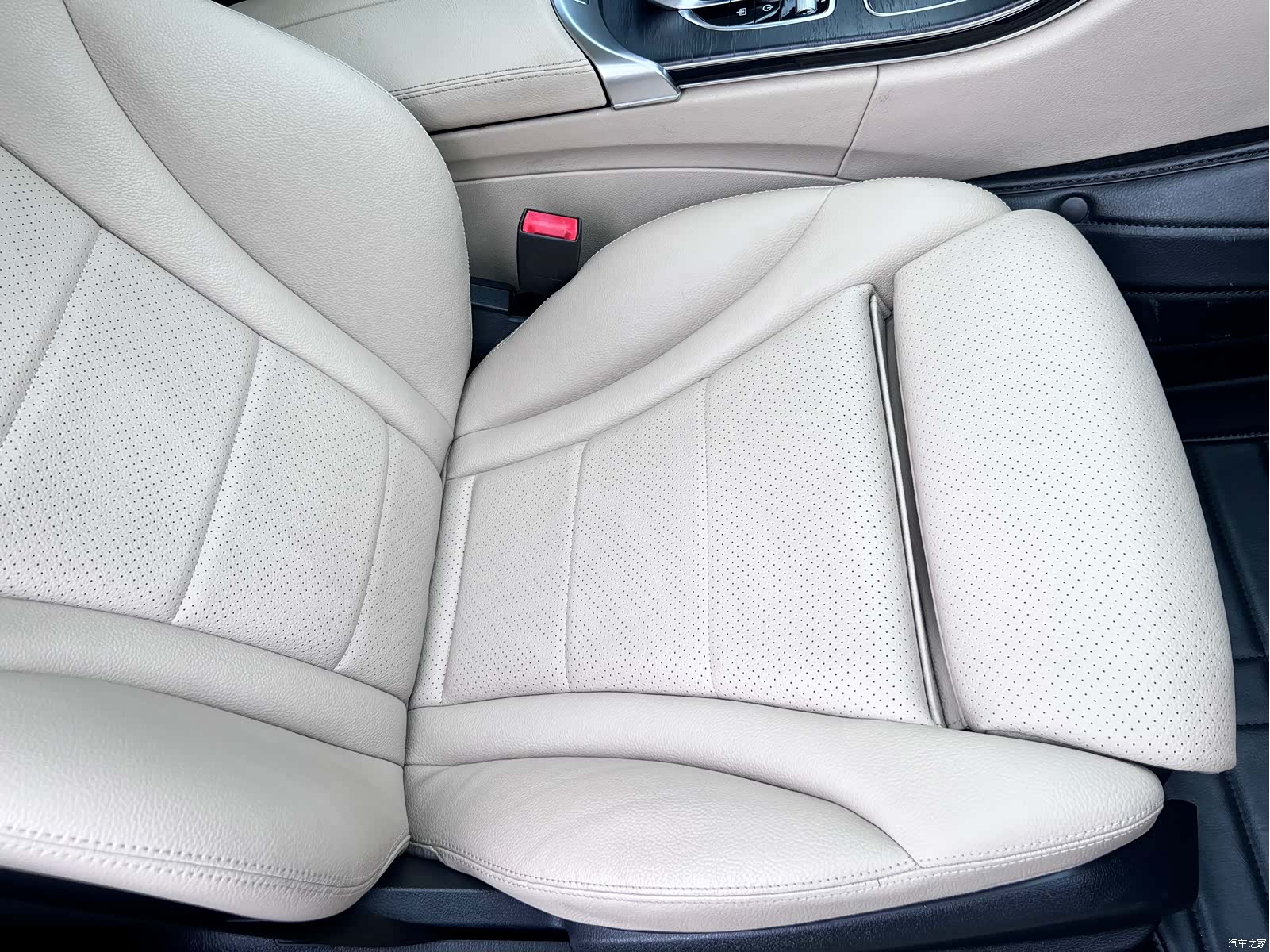 Mercedes-Benz C-Class, 2018 12